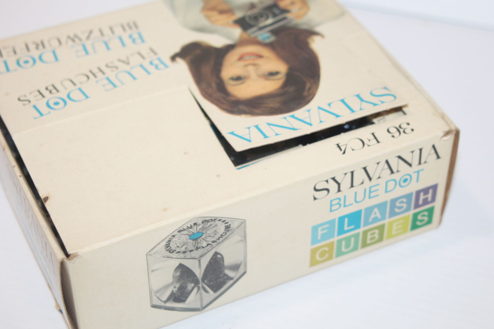 Vintage Sylvania Blue Dot Flash Cubes Store Display Box FC4 – 26/36 Open Case