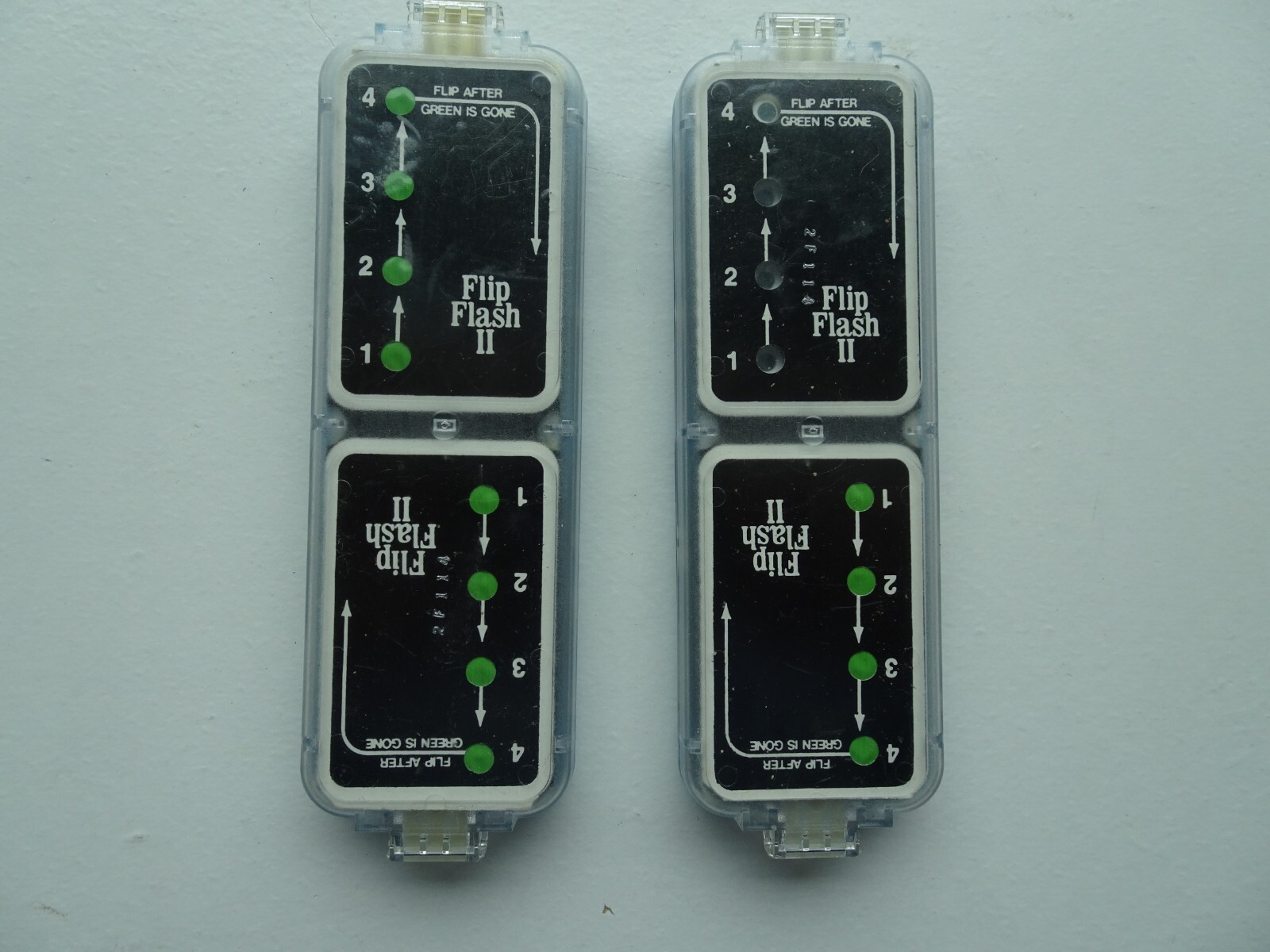 set of 2 each Vintage Flip Flash II Flash Bar- 8 flashes & 4 flashes.