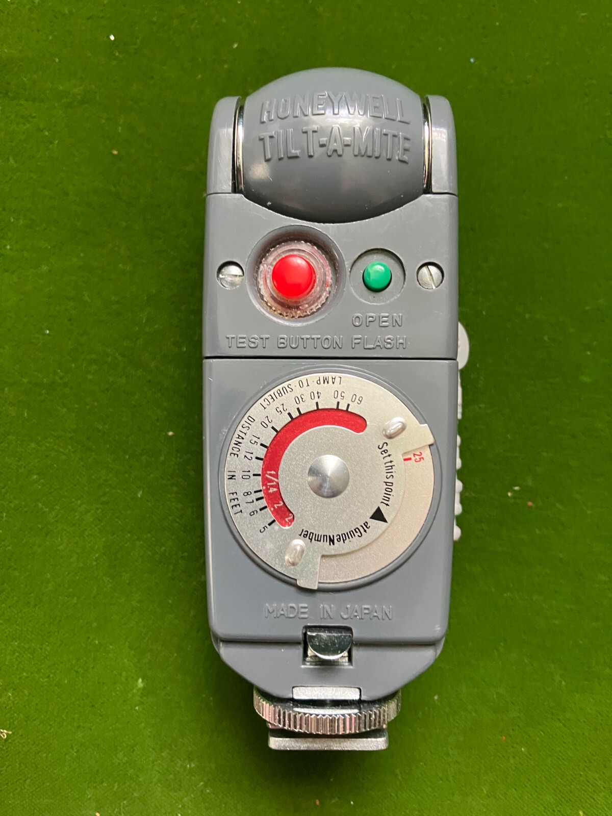 Vintage Honeywell Tilt A Mite Camera Light