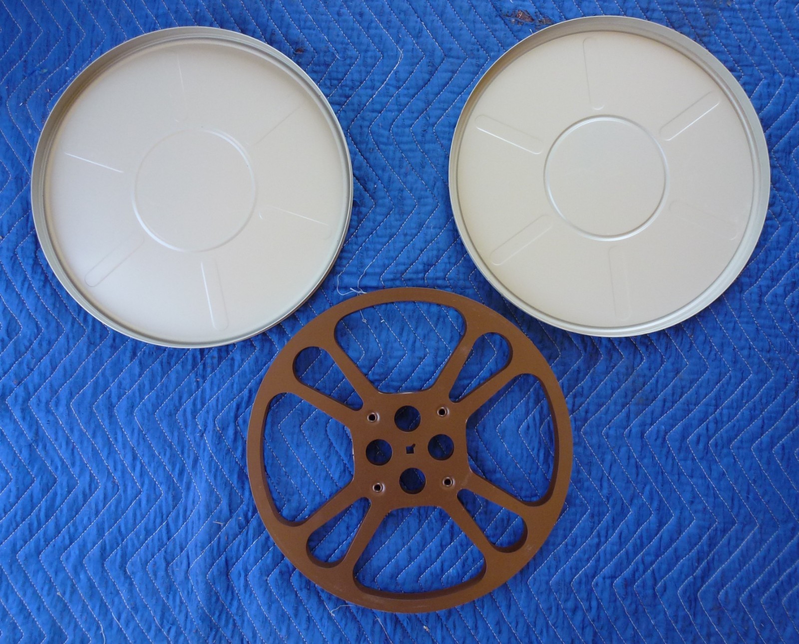 Vintage Goldberg Bros. 16mm 1600’ Metal Take Up Reel 13.75” Diam. W/ Case