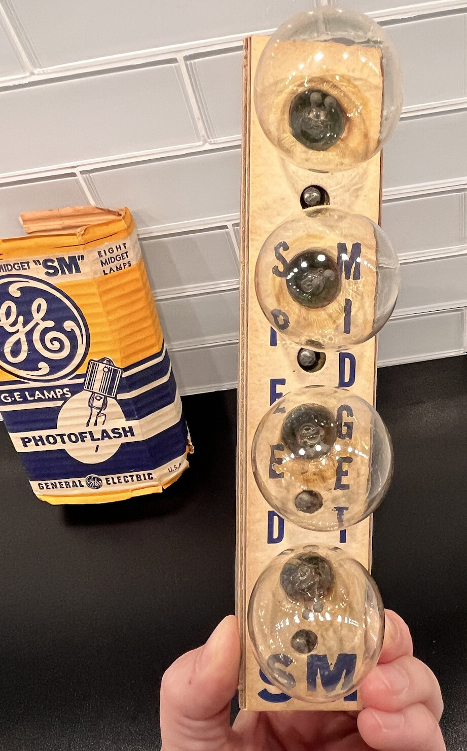 Vintage GE Photoflash Lamps Speed Midget “SM” Class F Made in U.S.A. – Pack of 8
