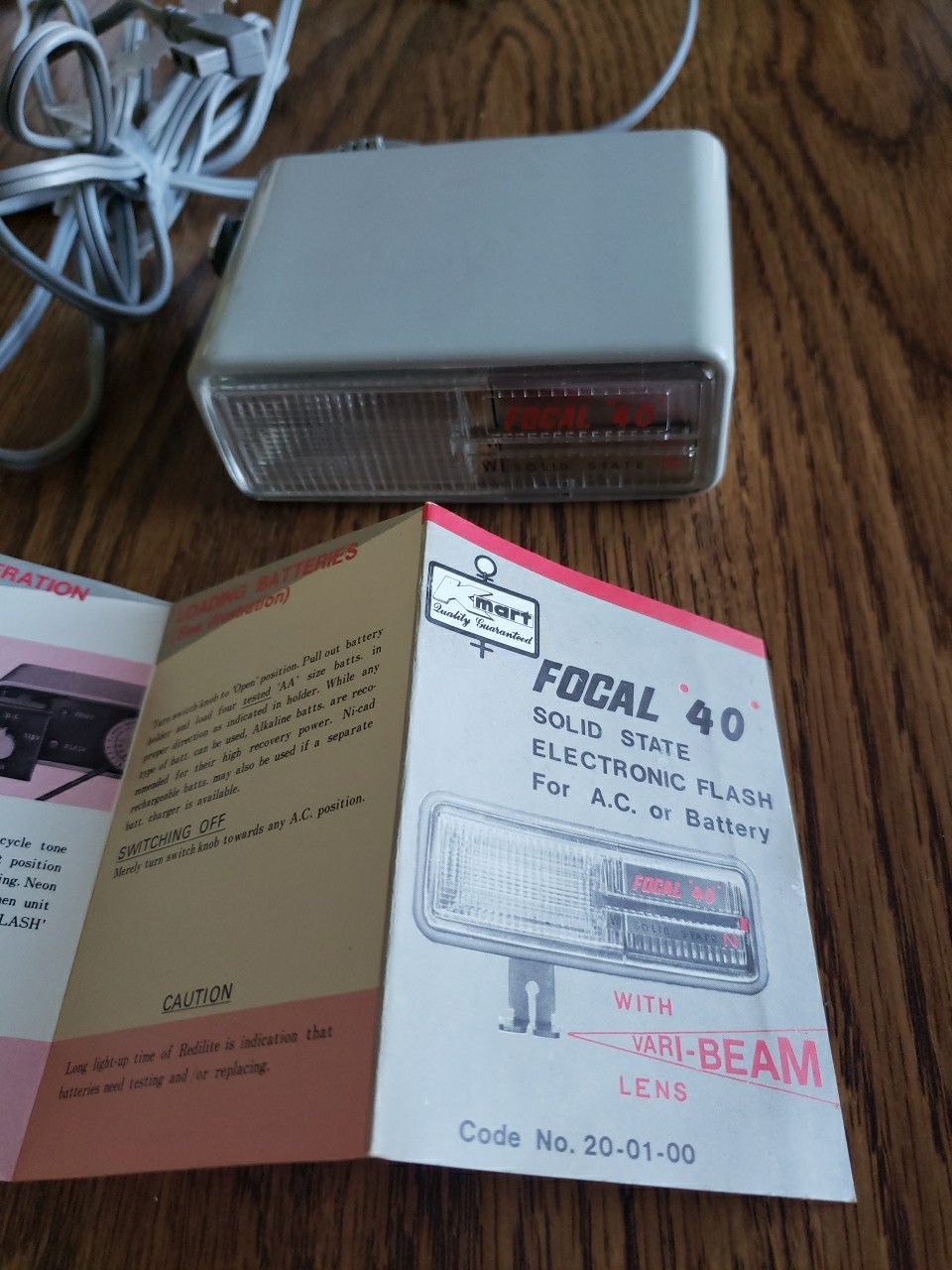 Kmart Focal 40 Solid State Electronic Flash For A.C. Or Battery W/ Cord Booklet