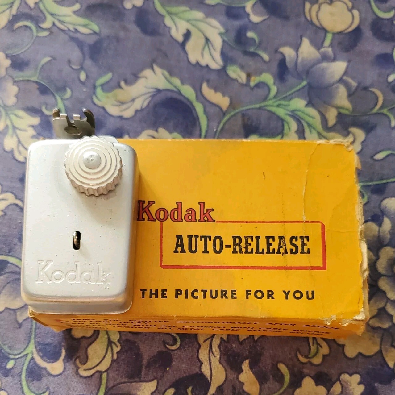 *VINTAGE* KODAK AUTO-RELEASE SELF-TIMER IN BOX – EXCELLENT CONDITION