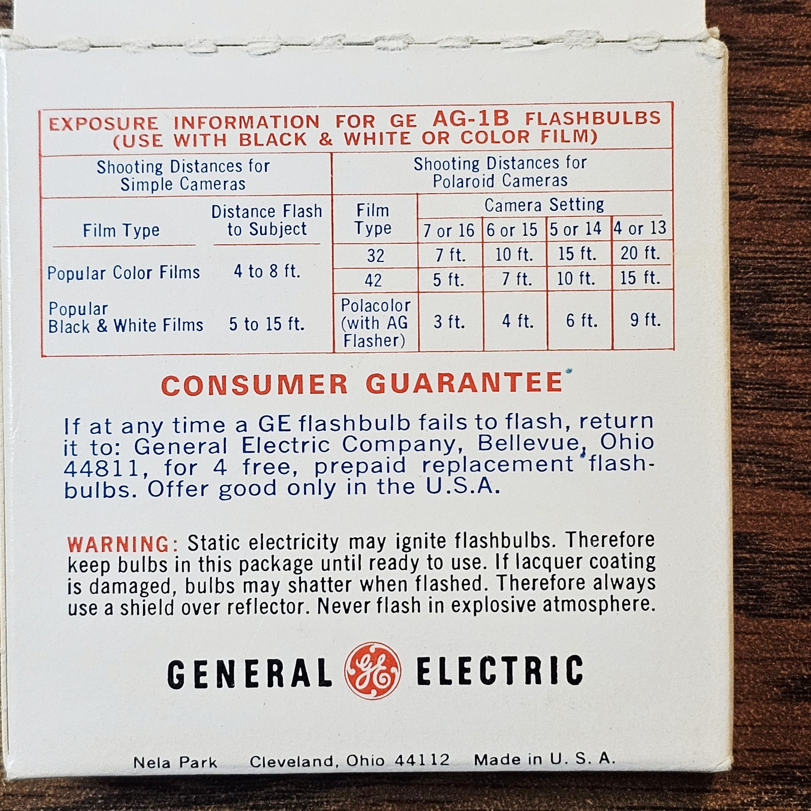 24 Vtg General Electric AG-1B Flash Bulbs 2 Boxes of 12 New Old Stock Open Box