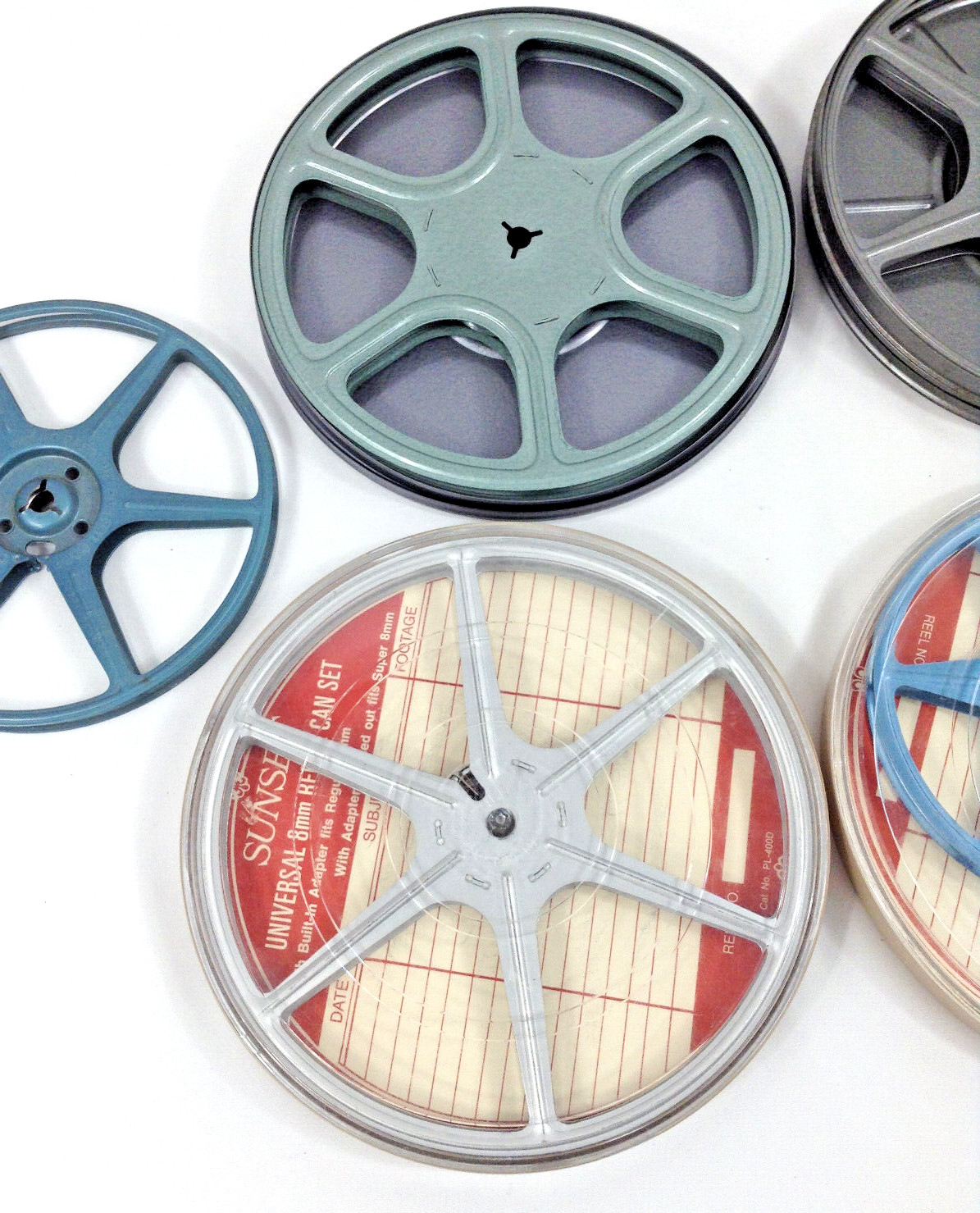 8mm Movie Metal Reel Lot of 6 reels 7″, 6″, 5″ with 4 Cases | Compco Corp, Kenco
