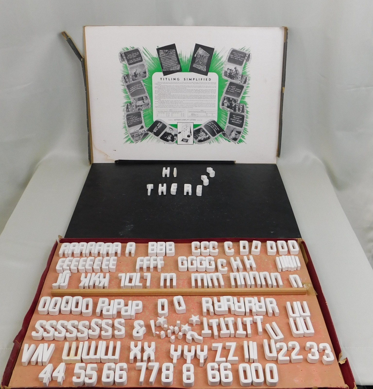 Mitten’s Movie Titlers PLT-2 Pin-Back Letters Numbers & Panel Background #C970