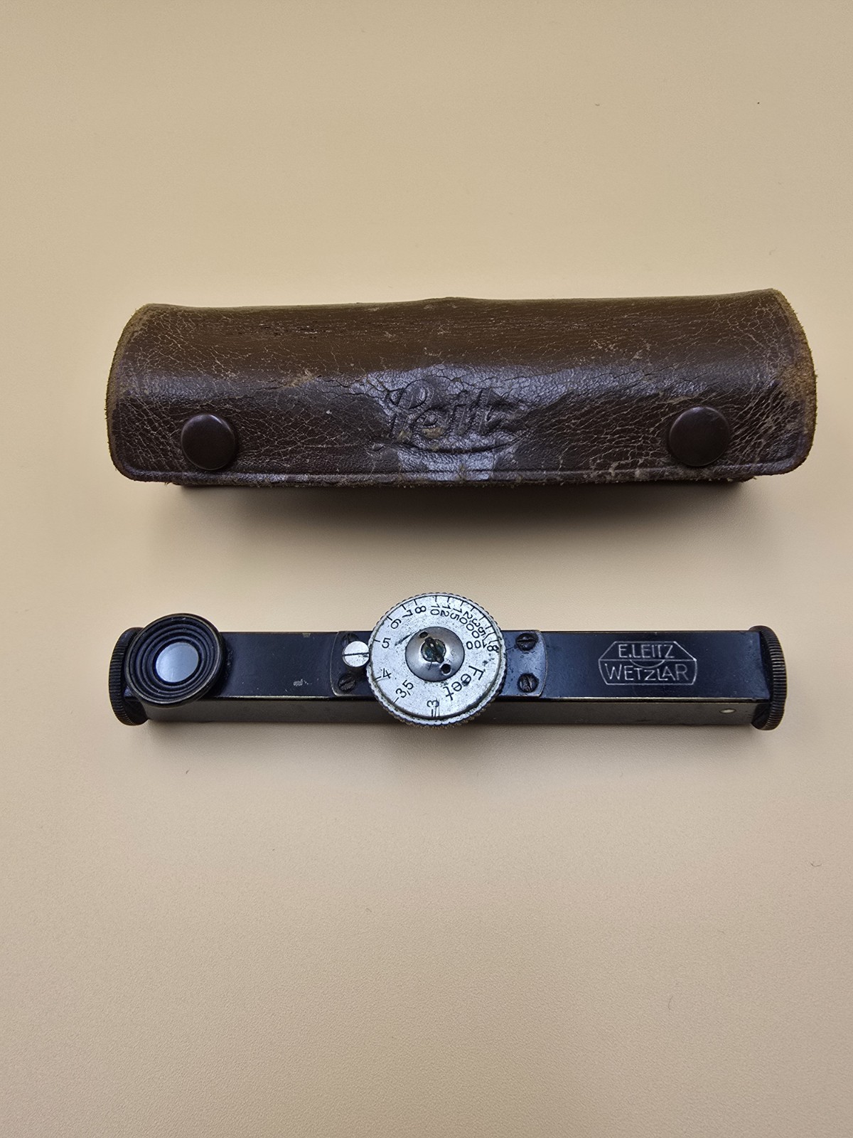 VINTAGE Wetzlar Rangefinder Camera with Original Leather Carrying Case