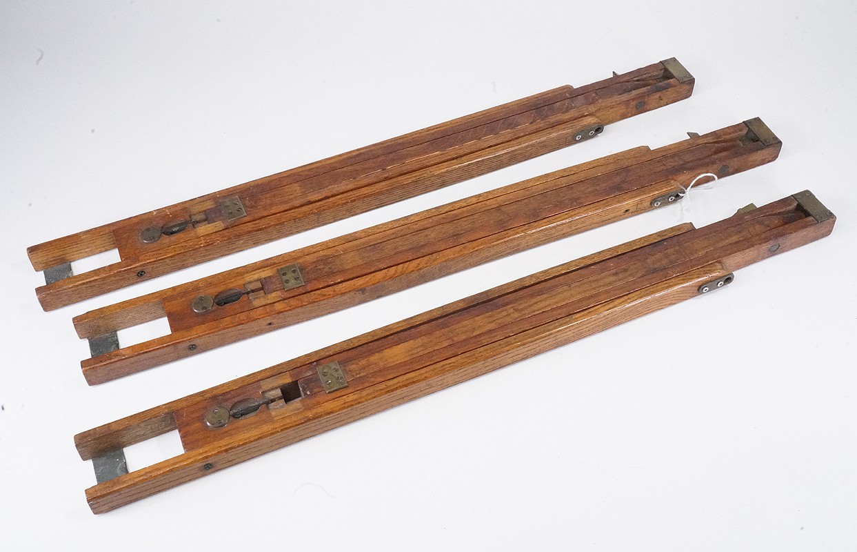 SANDERSON? WOODEN TRIPOD LEGS/226252