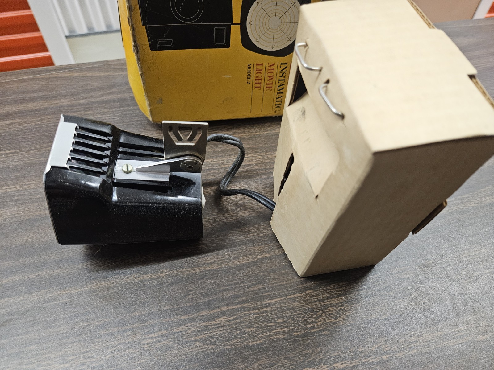 Vintage Kodak Instamatic Movie Light Model 2 in Original Box 1960s No. D376