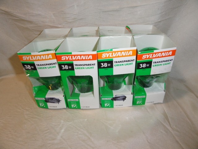 LOT OF 8 SYLVANIA 38W GREEN TRANSPARENT LIGHT BULBS INDOOR/OUTDOOR HOLIDAY PATIO