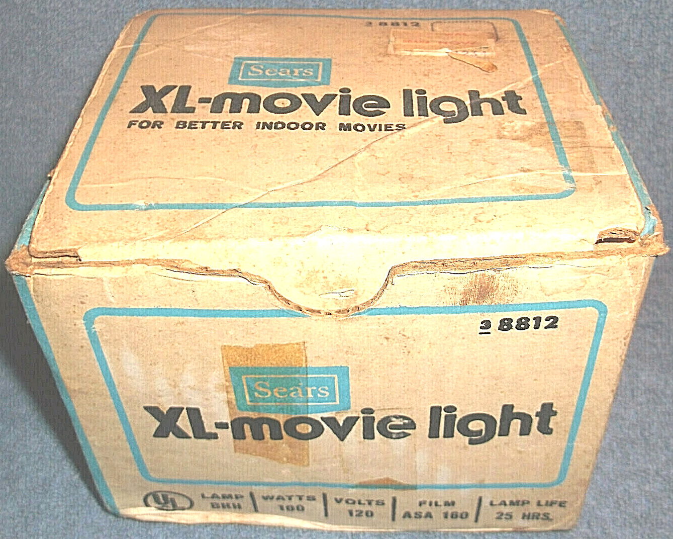 VINTAGE SEARS XL – MOVIE LIGHT – FOR BETTER INDOOR MOVIES – NEW IN OPEN BOX