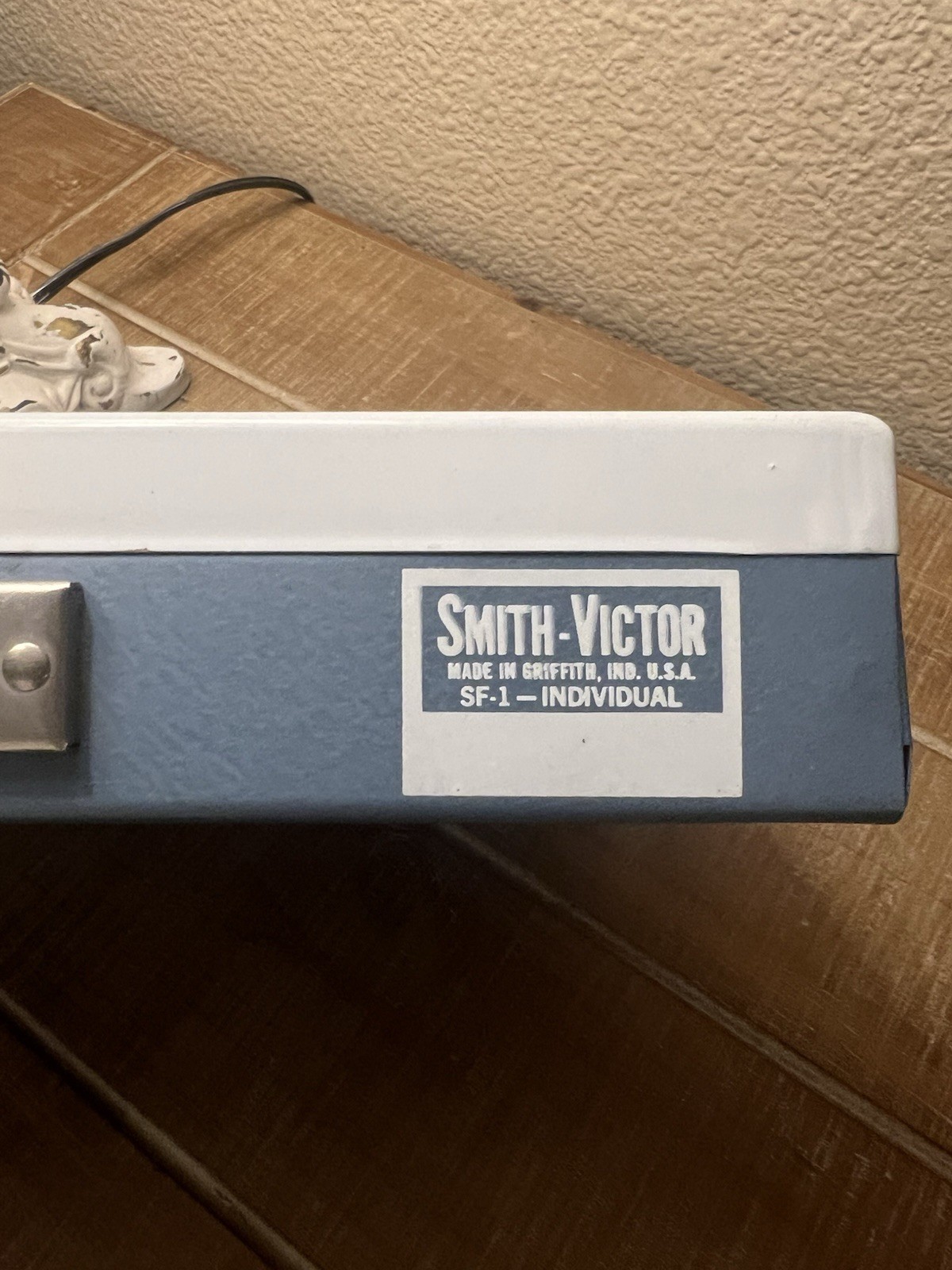 Smith-Victor SF-1 Individual Hard Carrying Case, Universal Compatible
