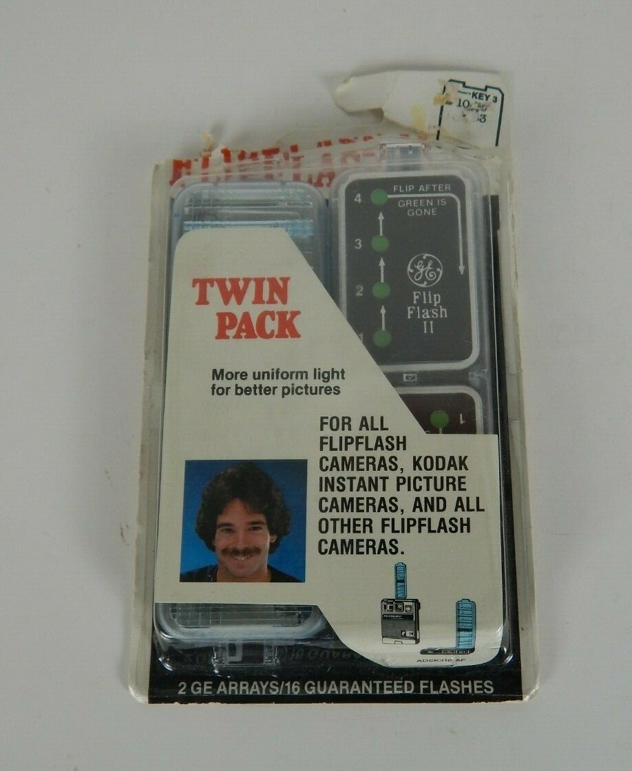 Vintage GE FlipFlash II Twin Pack Flip Flash Bulbs Made in USA