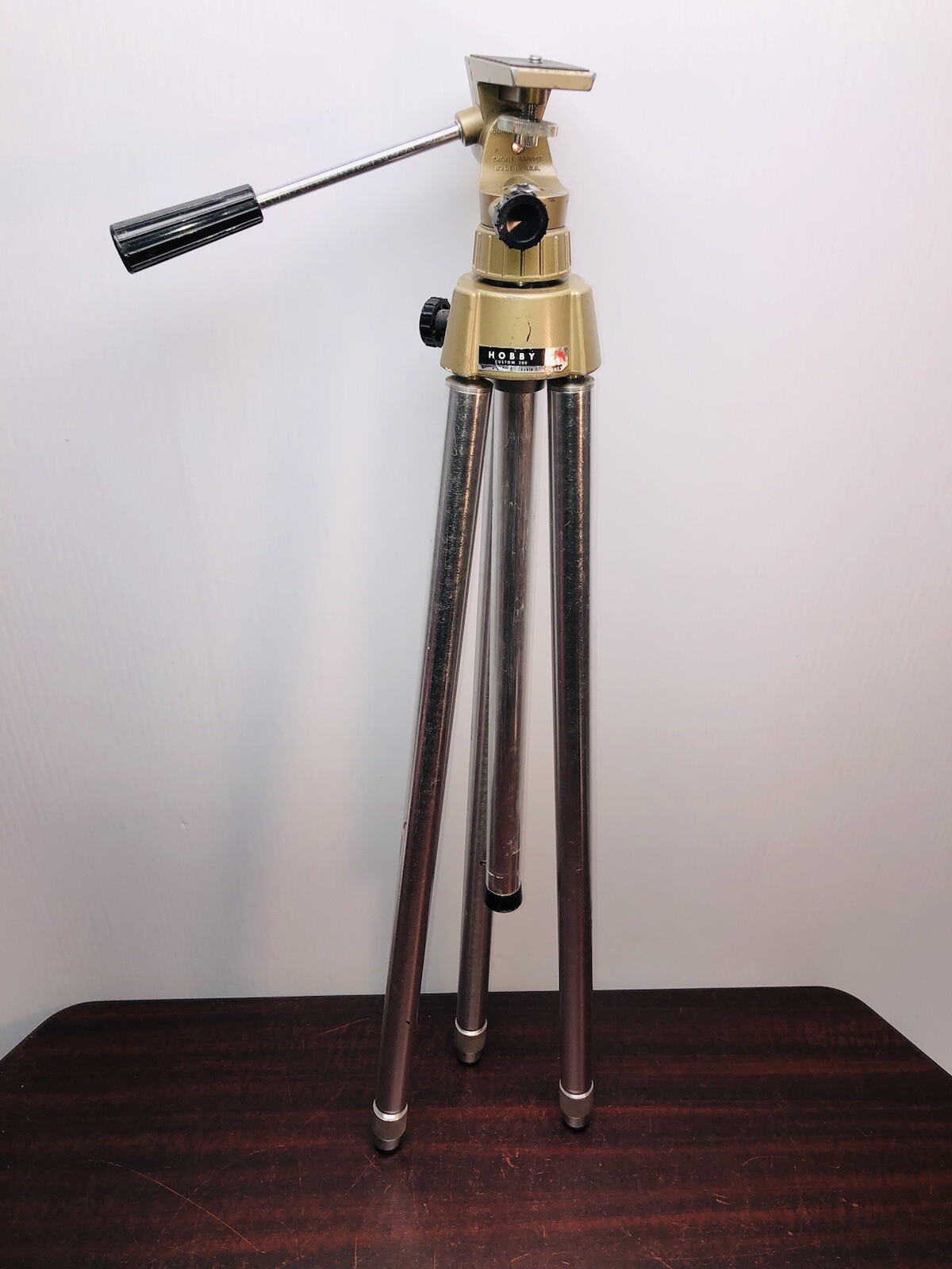 VTG CAMERA TRIPOD FOLDABLE Sturdy Blogging Streaming Video Chat Reselling USA