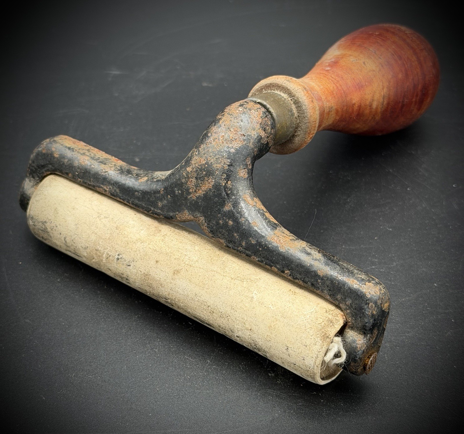 Antique G Gennert New York Cast Iron Photo Print Roller Darkroom Squeegee Brayer