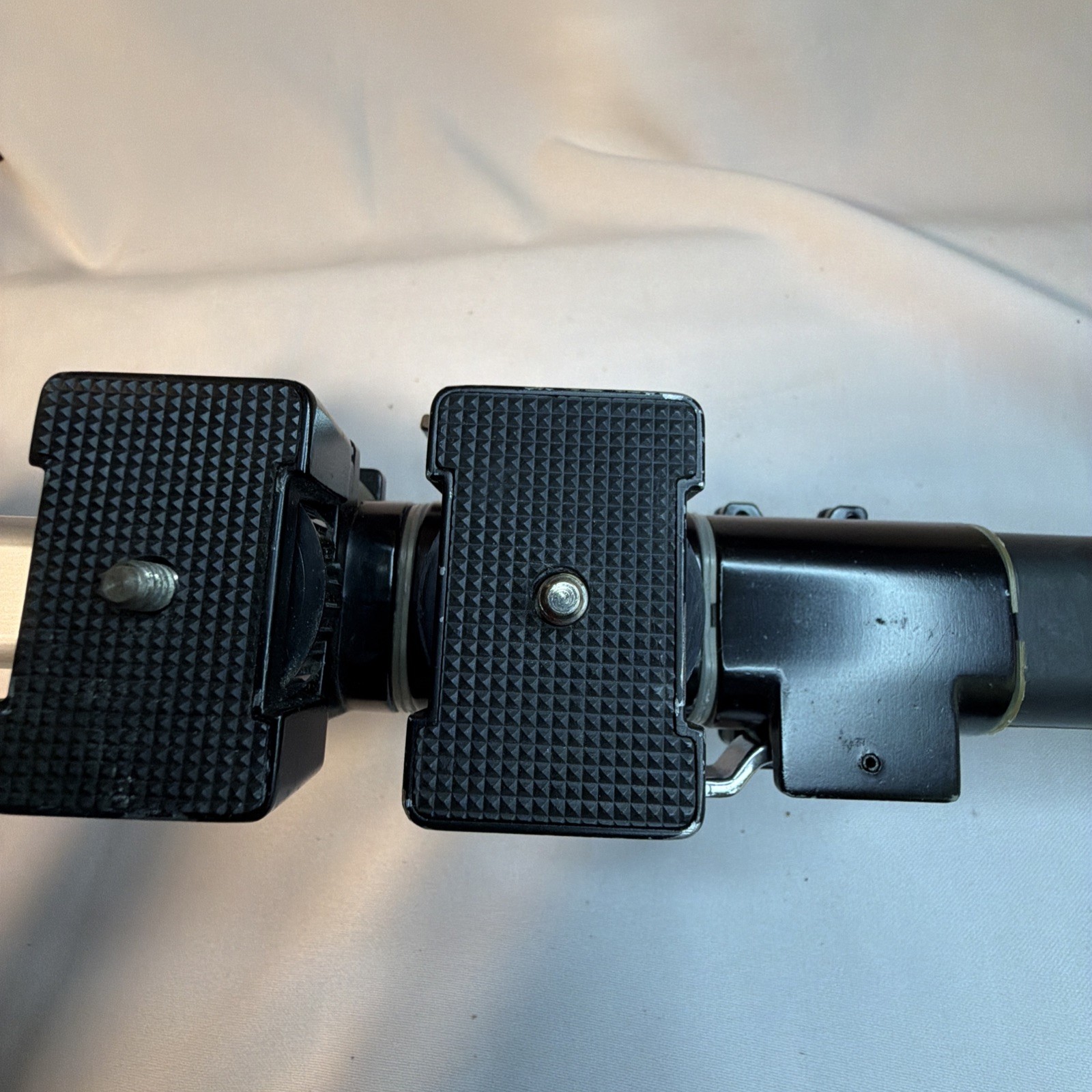 Camera Shoulder Stock Lot – GT Dynamic Holder & Accura Pistol Grip Rigs” Vintage