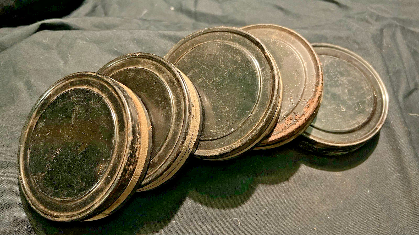 100′ 16 mm reels and cans