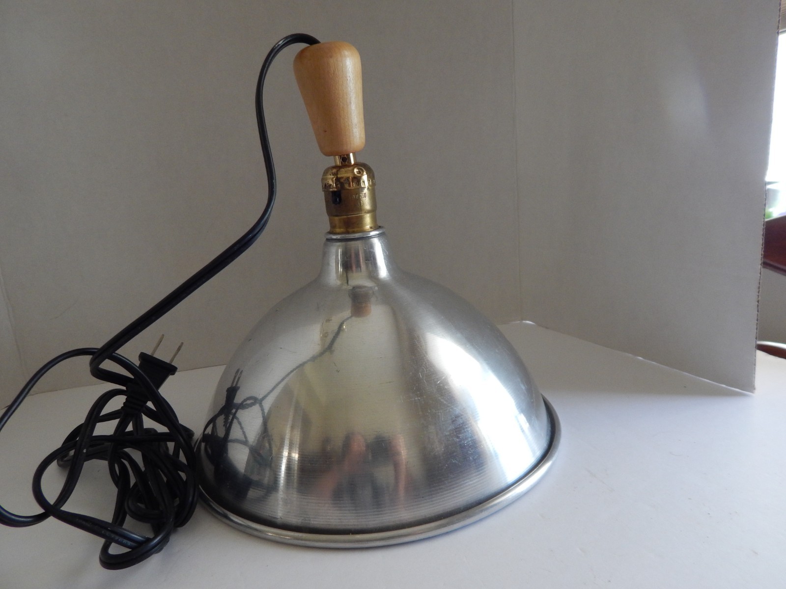 Vintage Studio/Photo Light–Works