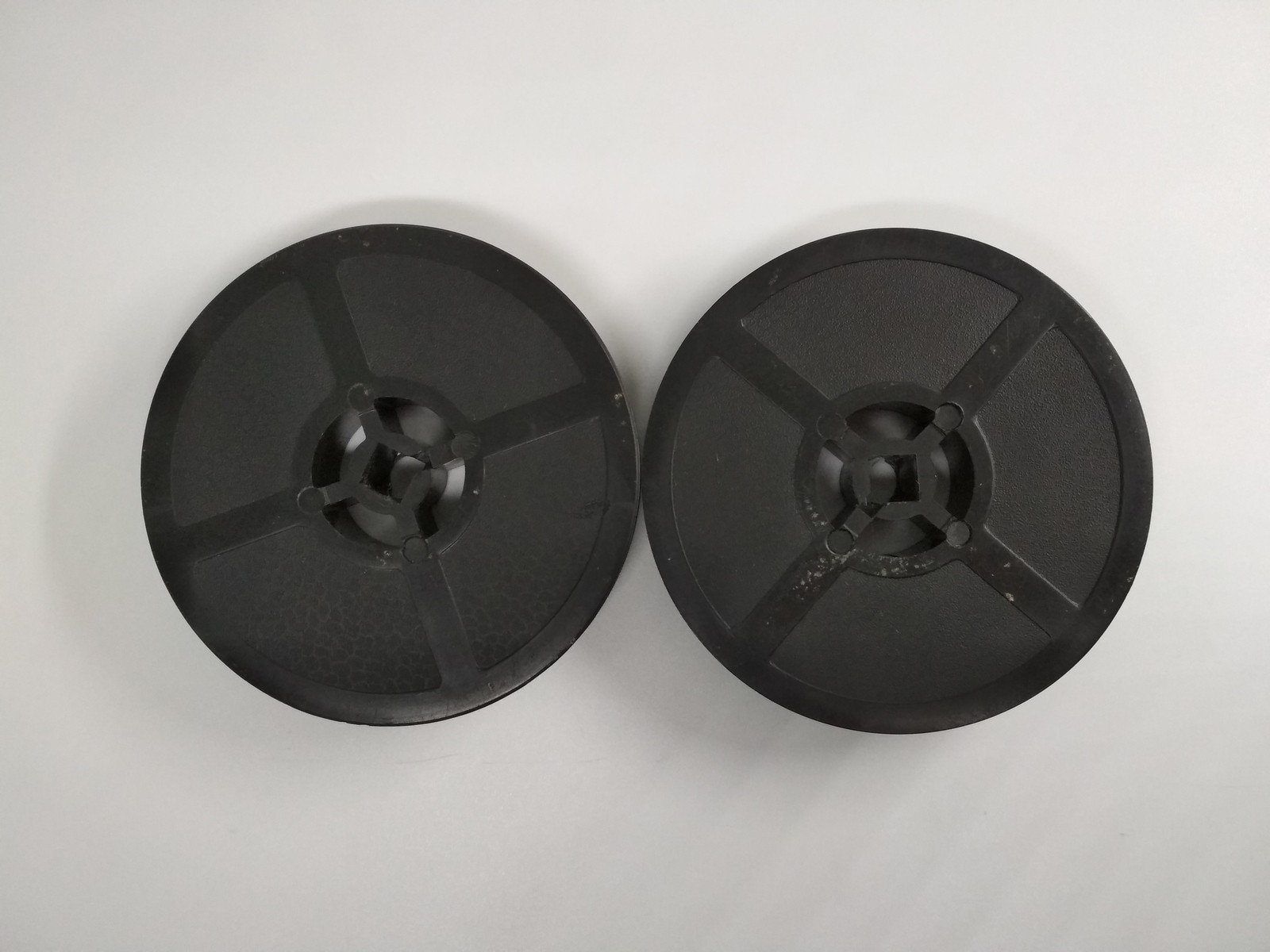 Reloadable reels for 16mm movie film, for Soviet cinema camera Kiev 16U, *1122