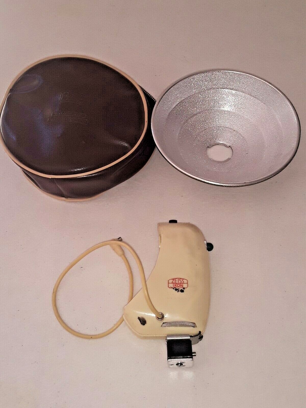******** GERMANY ZEISS IKON IKOBLITZ O Vintage Flash Gun unit with Original Case