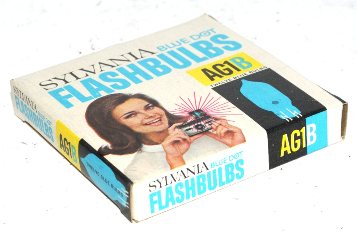 Sylvania Blue Dot Flash Bulbs AG1B – 1 Case in Original Box 1 Case 12 boxes.