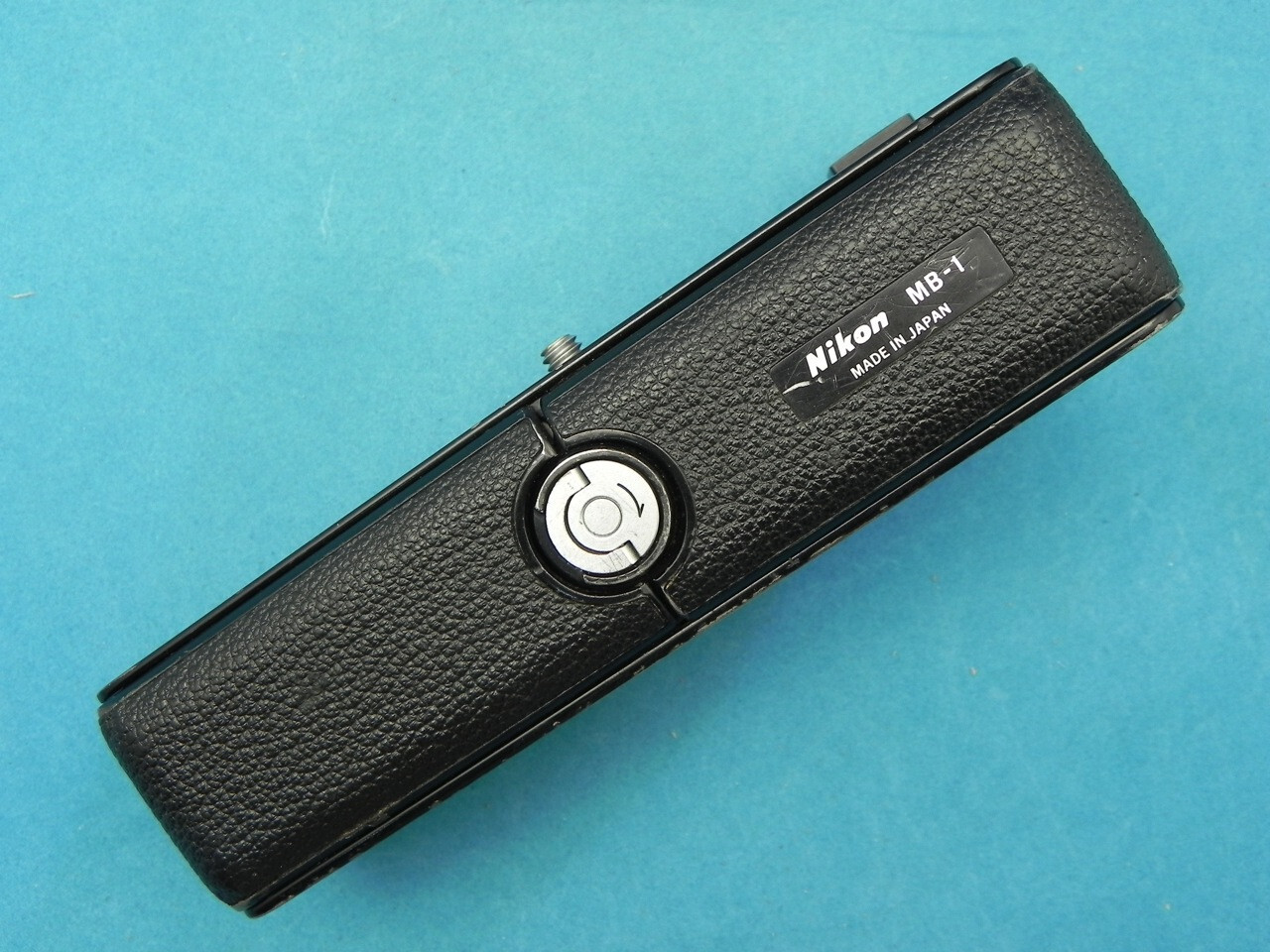 Nikon 1st version MB-1 Battery Pack W/2 MS-1 Holders #3