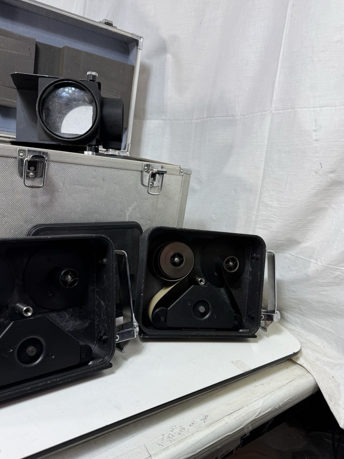 Vintage 16mm Film Camera Accessory Lot 400ft Magazines Viewfinder Flight Case