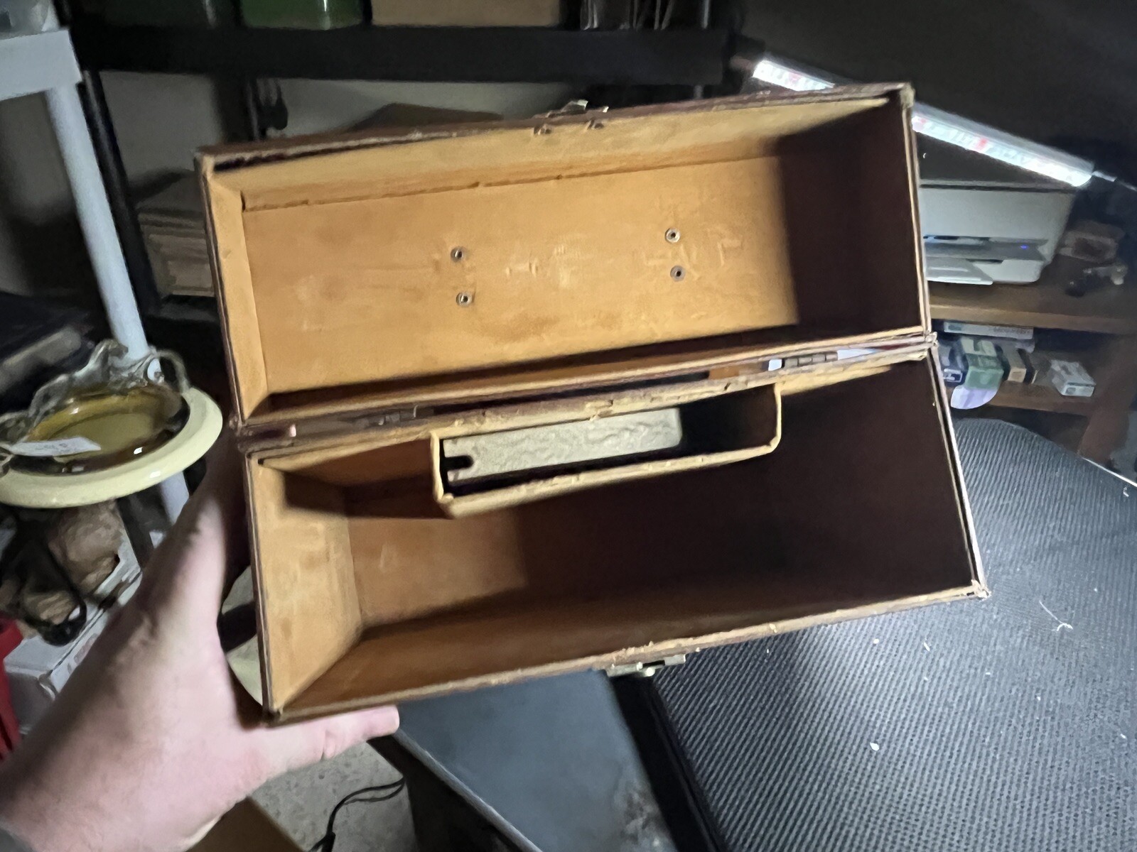 Vintage 4 Light Bar with case (TESTED) BULBS NOT INCLUDED