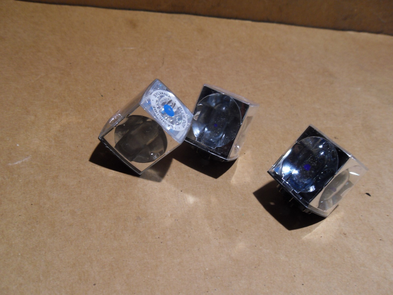 Sylvania Blue Dot Flashcubes Camera Flash Cubes 3 Pack 12 Flashes NEW OLD STOCK