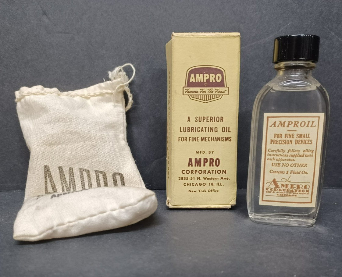 Vtg 1950s Ampro Futurist 8 Fine Mechanism Projector Oil in Original Packaging