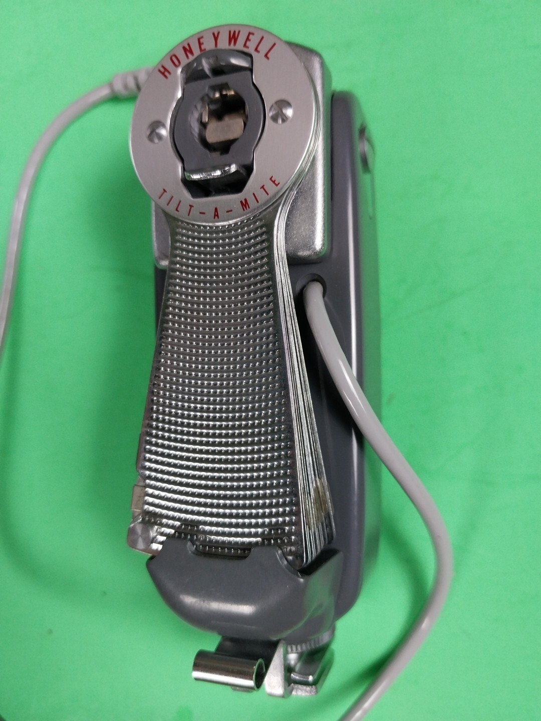 Vintage HONEYWELL TILT-A-MITE Collapsible Fan Camera Flash Unit with Case +Bonus