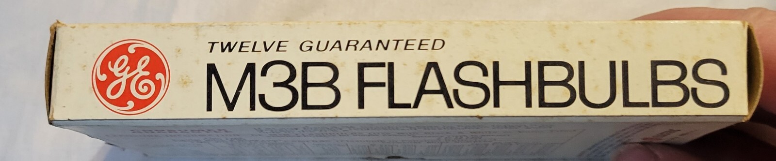 GE M3B FlashBulbs Package 12 Bulbs NEW OLD STOCK