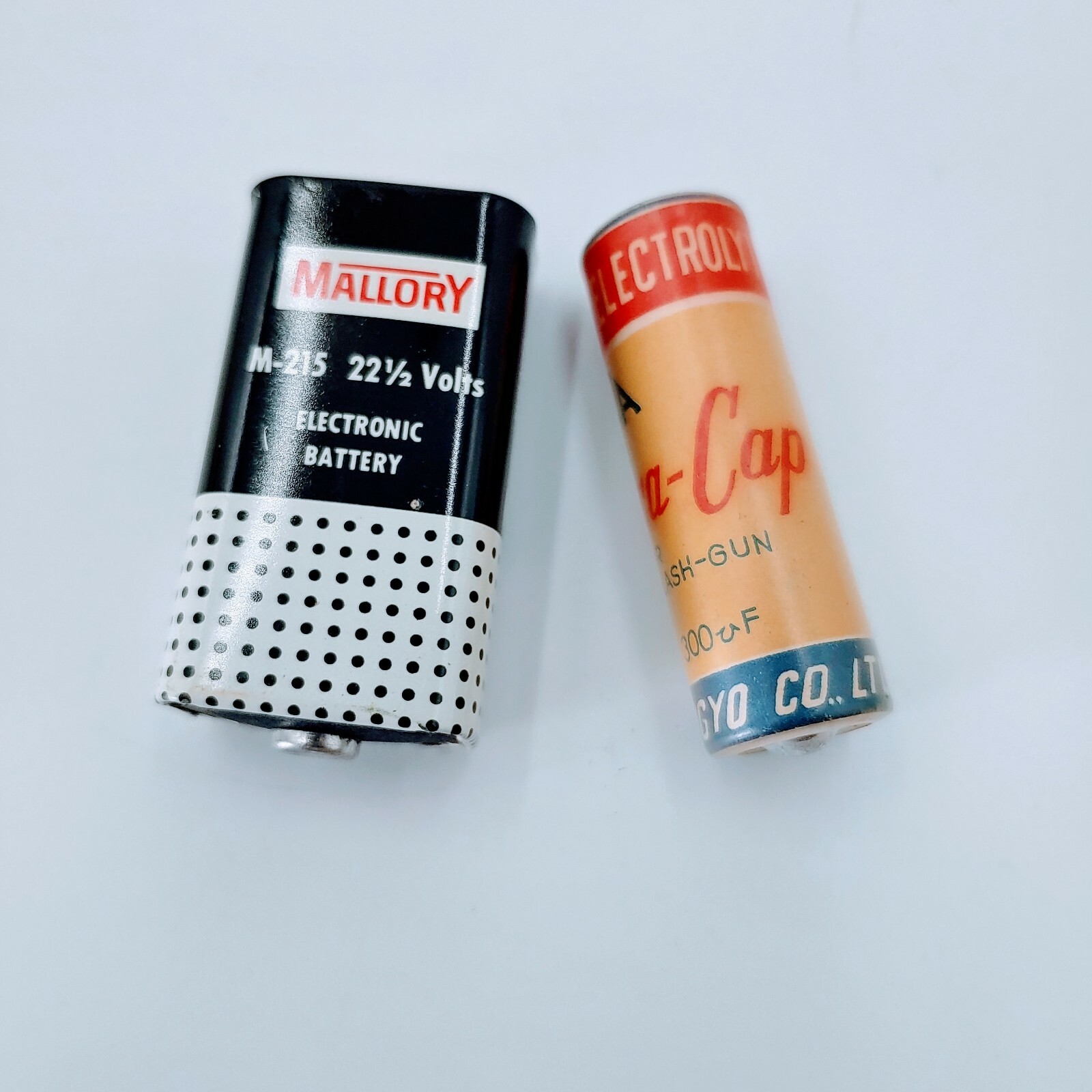 TOWER POCKET FLASH 8706 OLD VINTAGE FILM PHOTOGRAPHY SEARS ROEBUCK REFLECTOR. PO