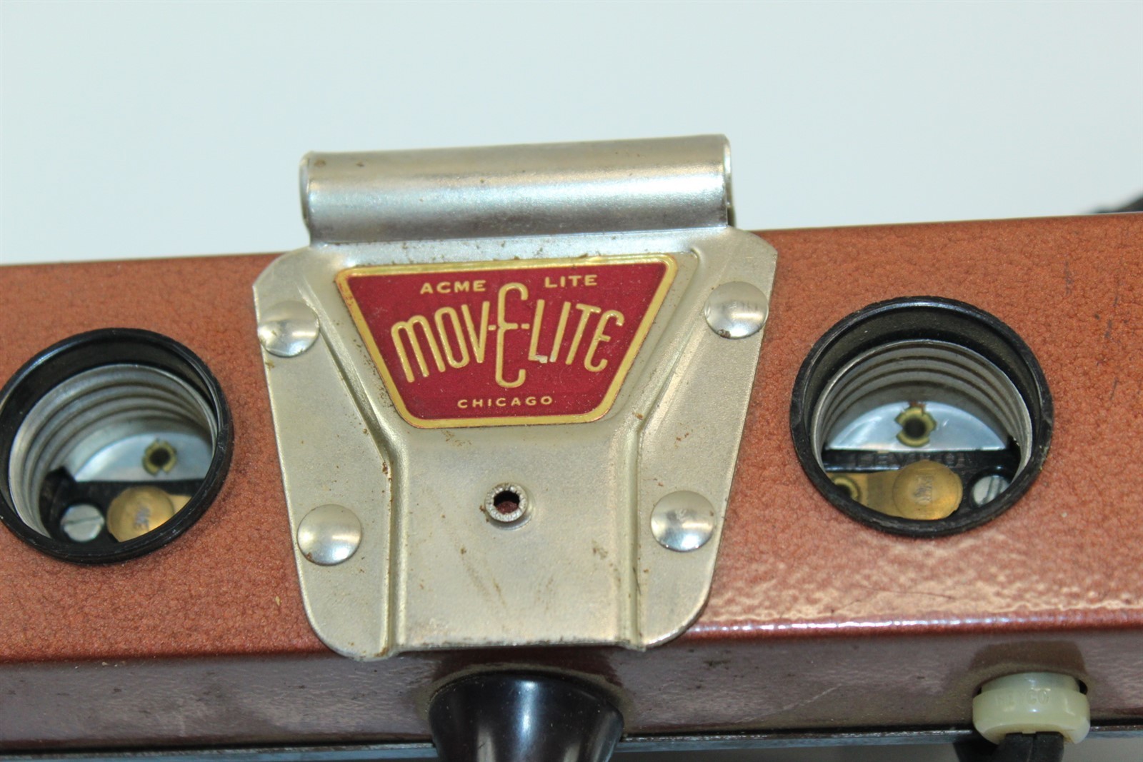 Vintage ACME MOV-E-LITE 4 Lamp Light Bar 14-3/4″ Tested Working