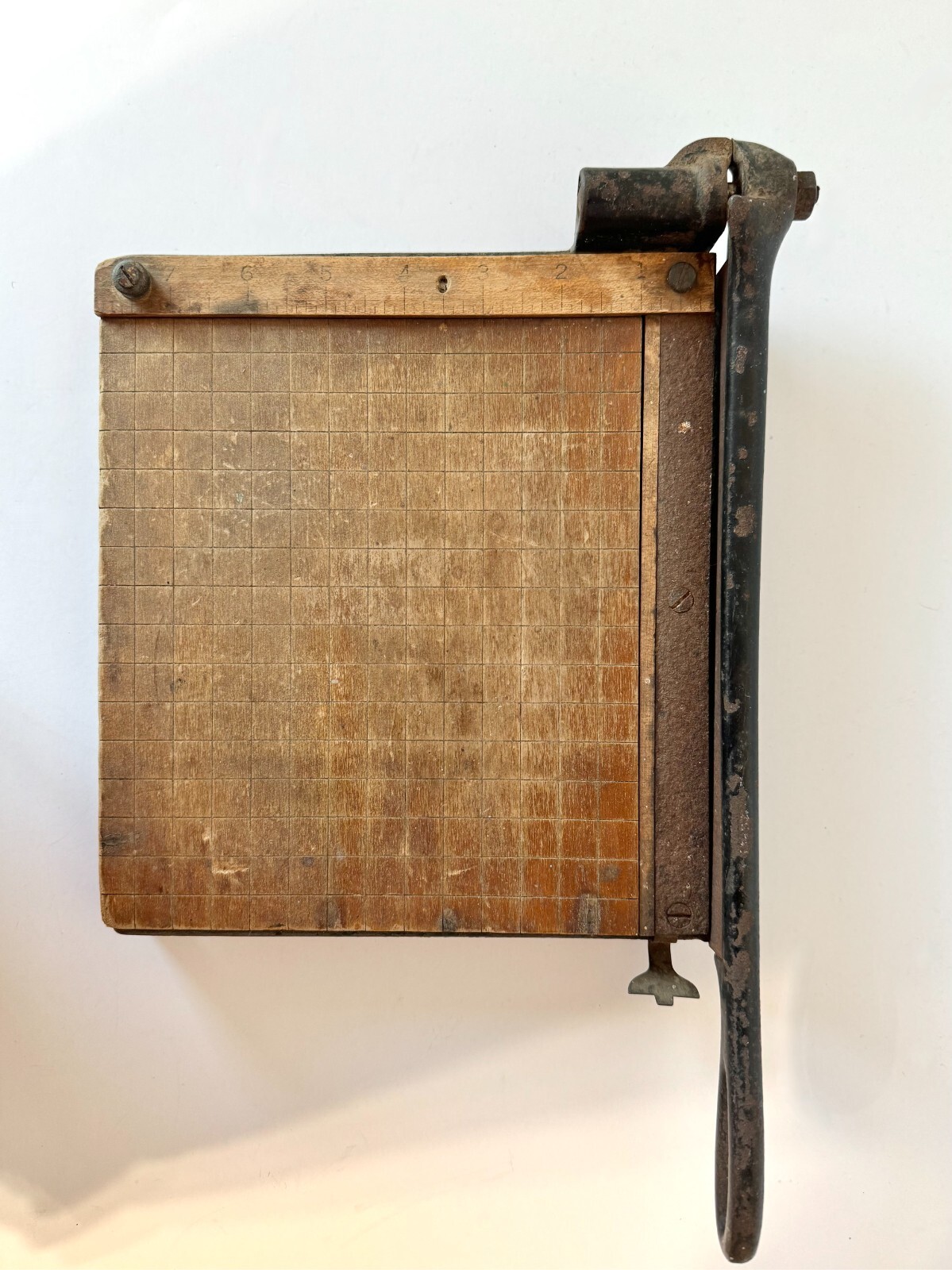 VTG 1900s No. 2 Eastman Kodak Wood & Cast Iron Trimming Board 8.75″ L