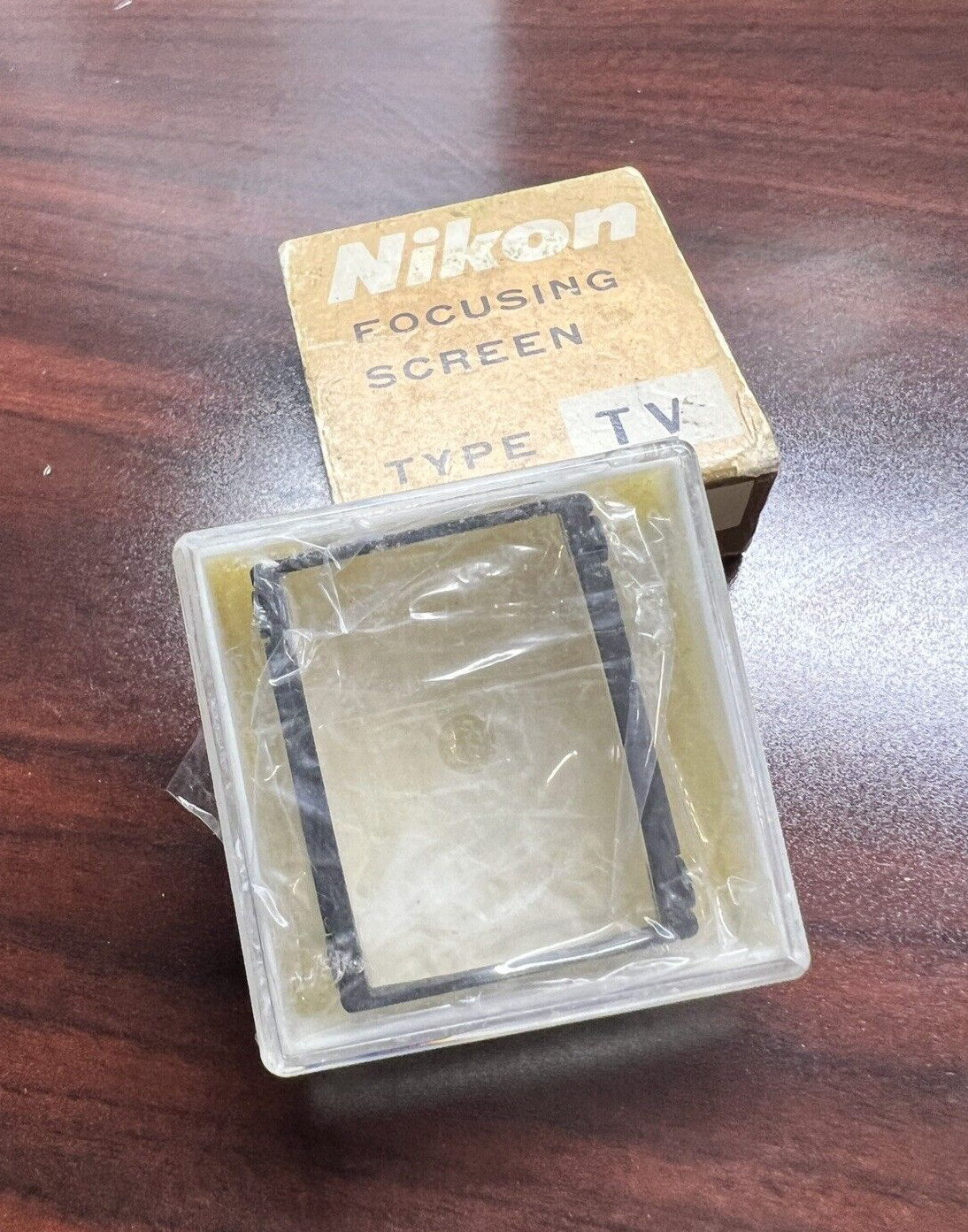 Genuine Nikon Focusing Screen Nikon Type TV / T Japan w/ Box, And Case