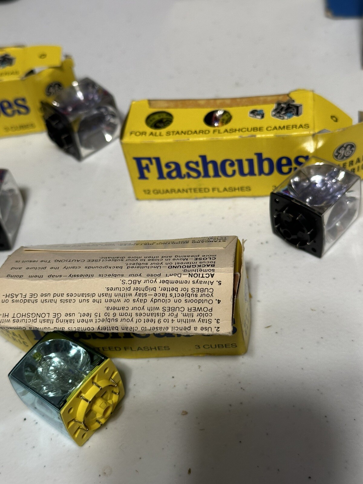 Lot Of 3 Vintage GE Magicubes General Electric Magic 3 Cubes 12 Flashes Untested