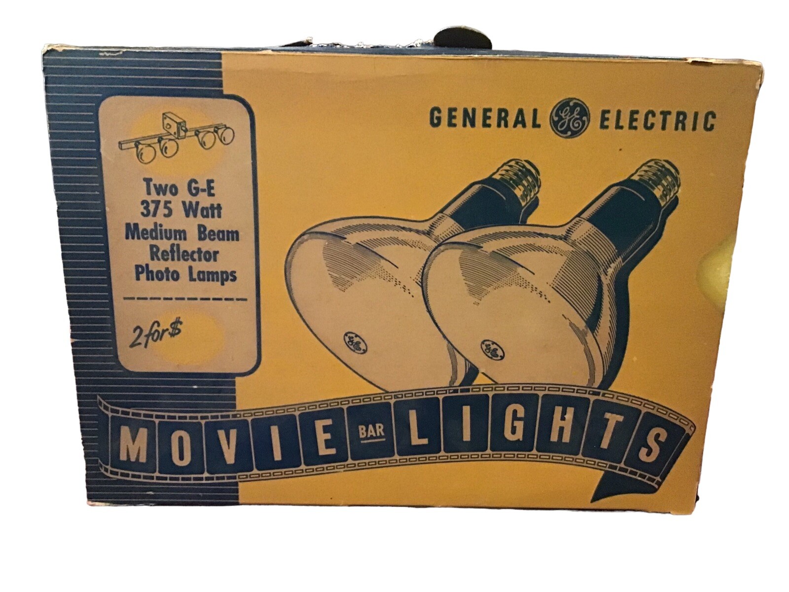 Vintage Smith-Victor Bar-Lite Photo Light Bar & General Electric 375 Watt Bulbs.