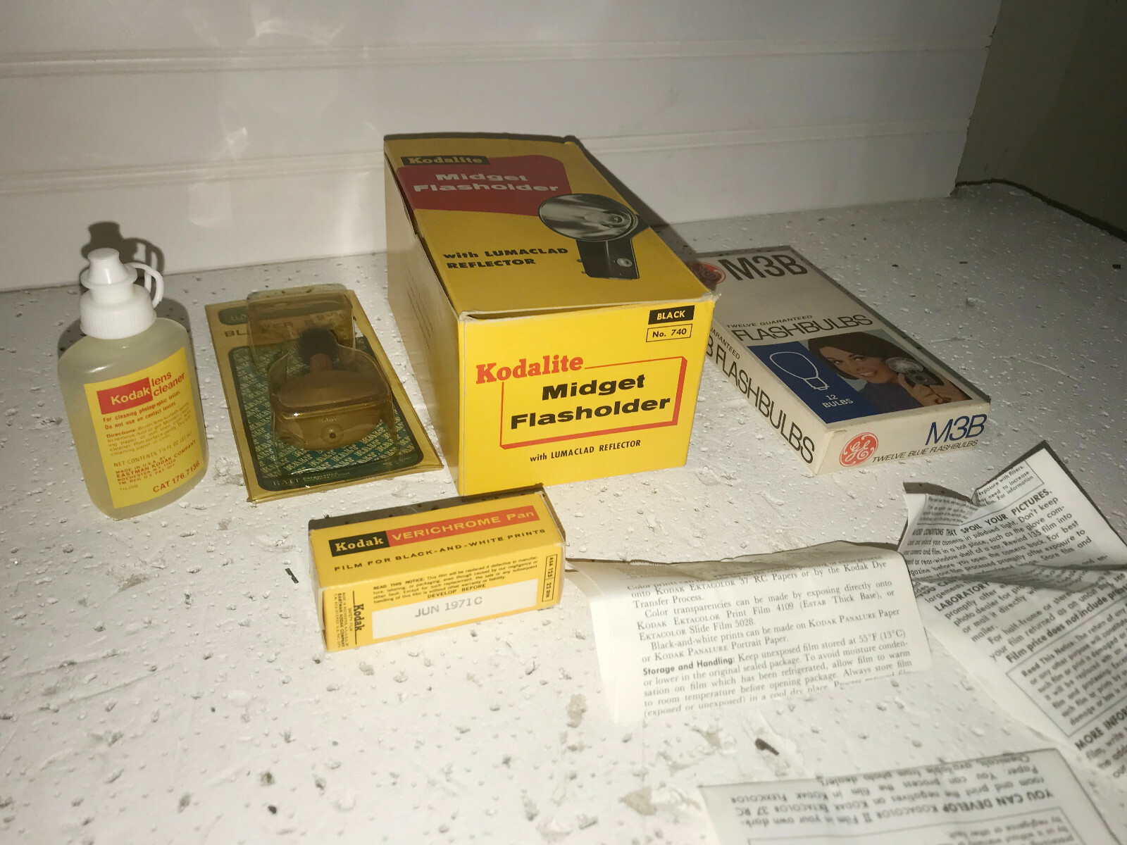 Vintage KODAK Camera Accessories Midget Flasholder Lens Cleaner ++ FREE SHIPPING