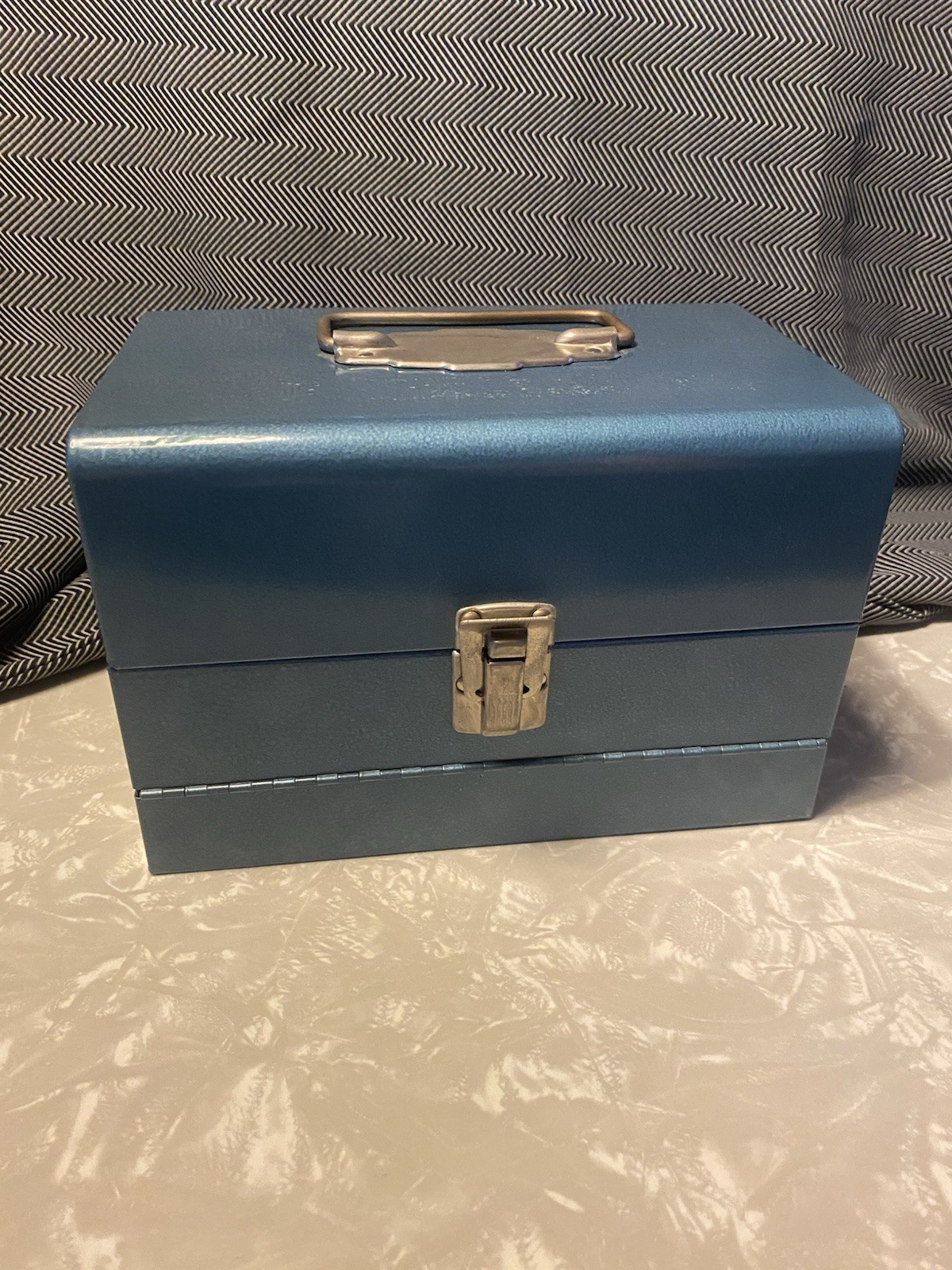 Metal 8mm Film Movie Reel Case, 12 Slot Storage Container, Empty