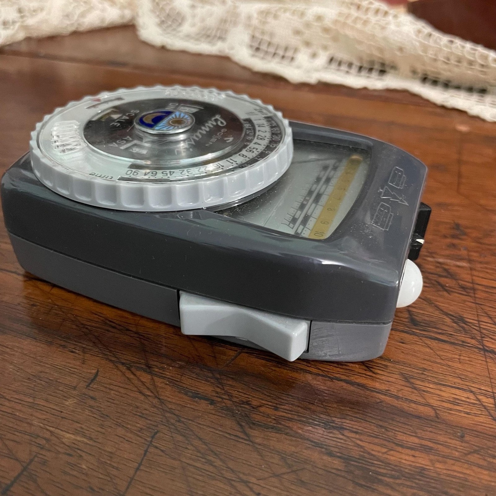 Vintage Gossen Lunasic Camera Color Finder Light Meter in Leather Case