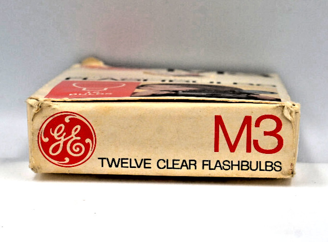 Vintage GE (6) M3 and (2) M3B Flashbulbs With Box