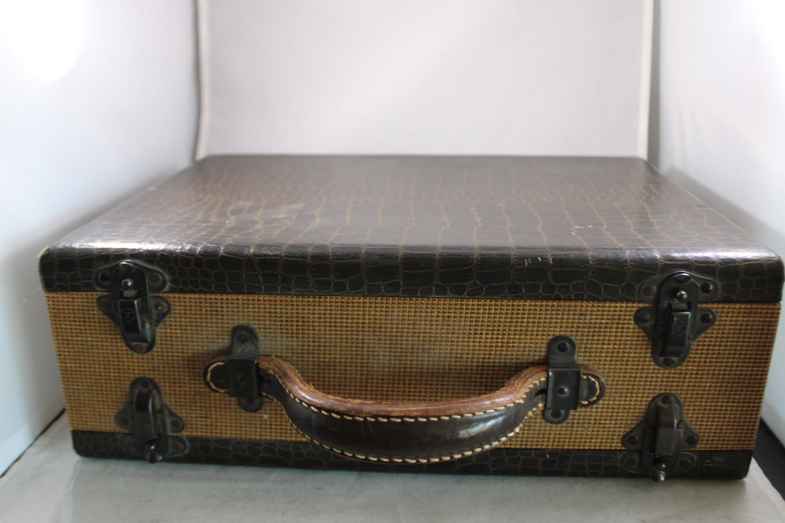 VINTAGE 1950’s BARNETT & JAFFE 2 SIDED 500 SLIDE STORAGE CASE MCM