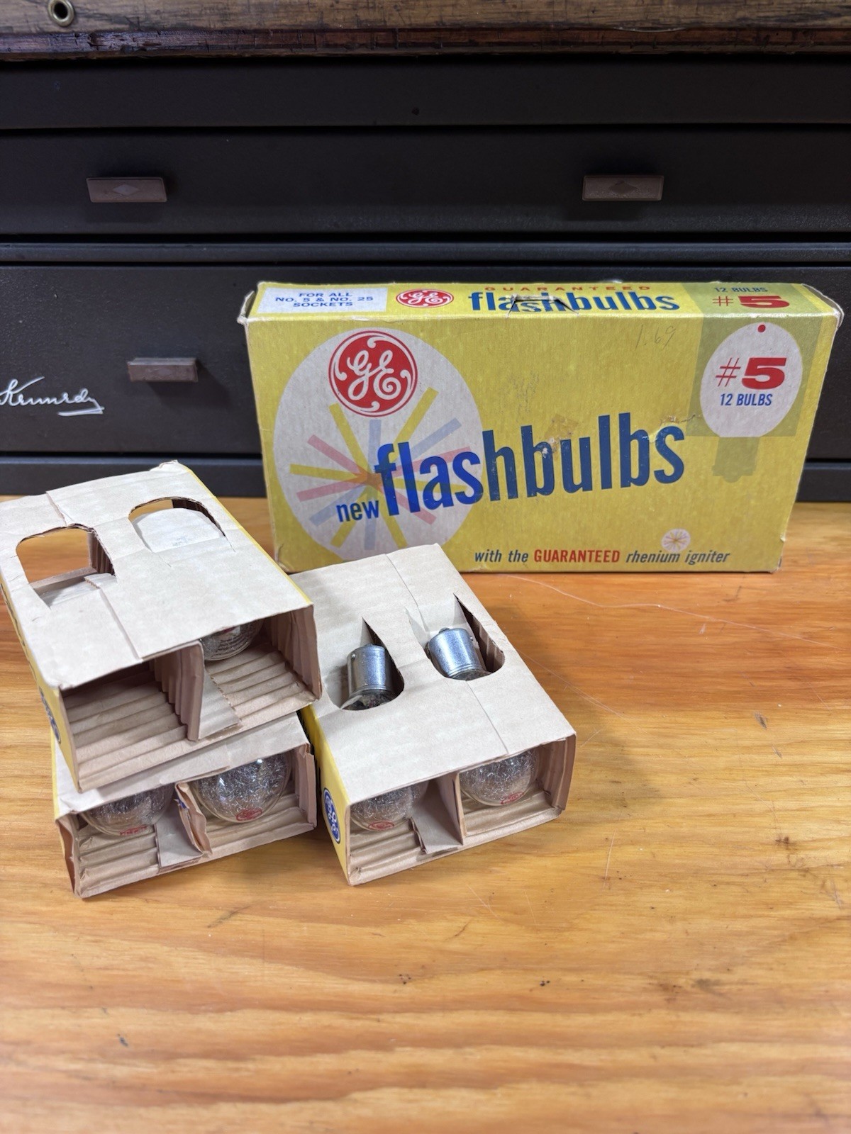 (5) GE #5 Flashbulbs In Original Packaging