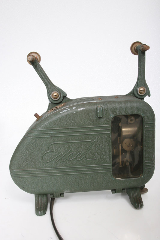 Excel 16mm Movie Film Projector model 90u – Green vintage photo camera