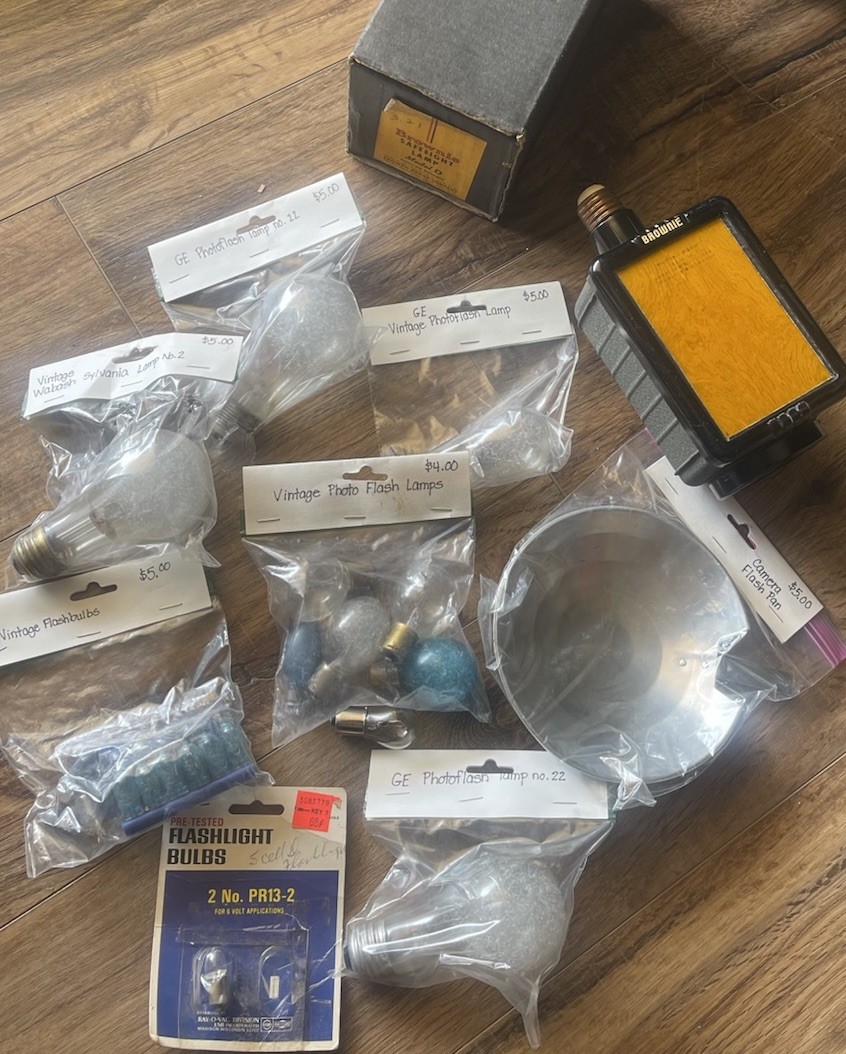 Vintage Photography Flashbulbs Lot GE Photoflash No 22 Blue Clear Mixed As-Is”