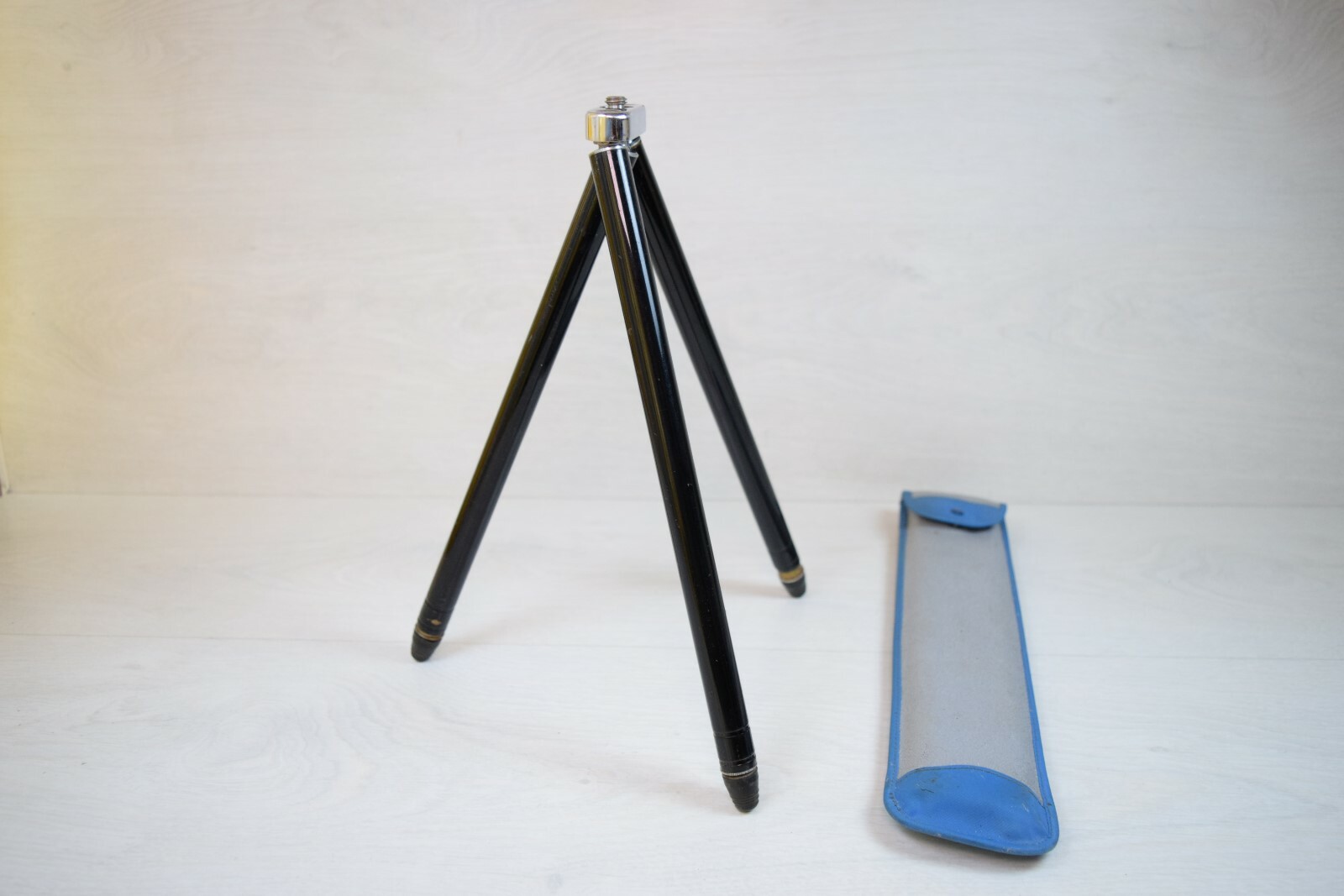 Vintage Compact Metal Stand Camera Tripod Made in Czechoslovakia Me Opta Meopta
