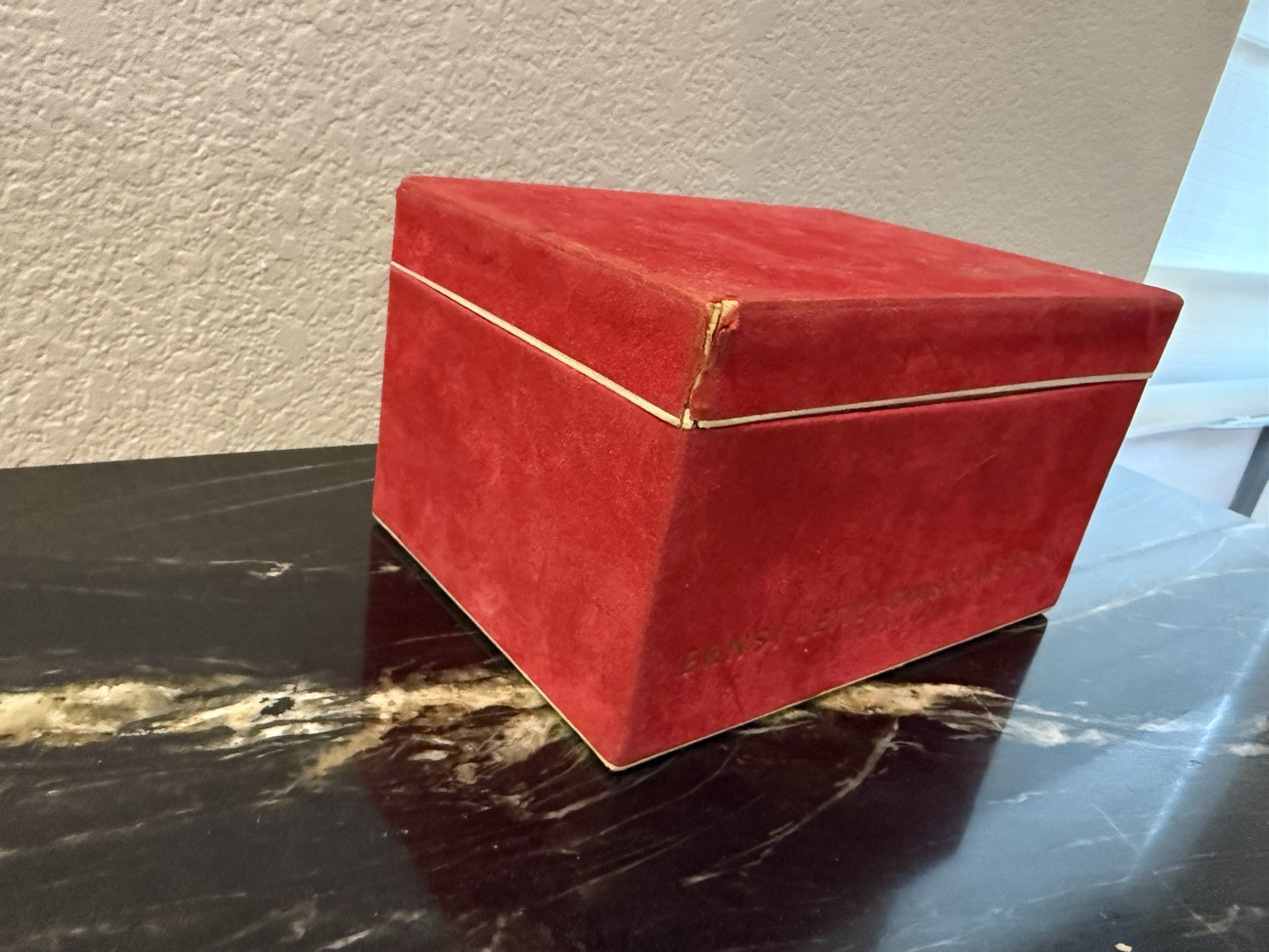 Leica M3 Red Suede Camera Box (7″x5″x4″) Leitz GMBH Wetzler Germany