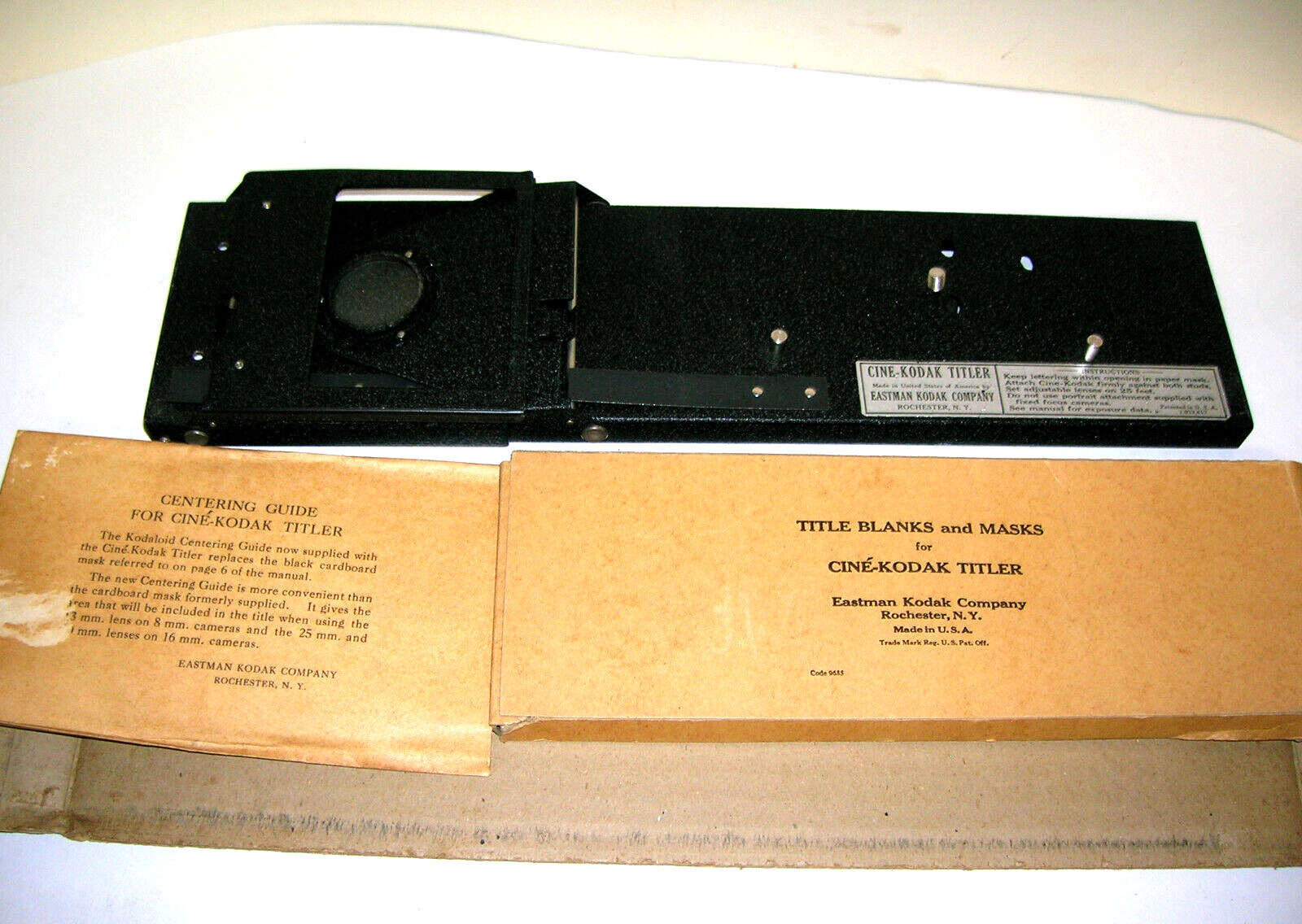 VINTAGE EASTMAN KODAK CINE-KODAK TITLER w/ ORIGINAL BOX & ACCESSORIES 1933