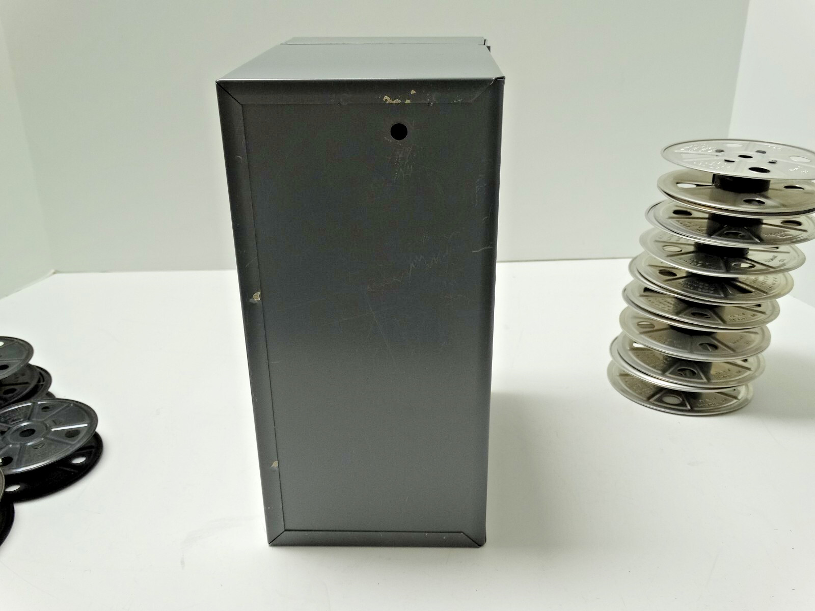 (12) VTG Kodak Empty Film Reels Metal Storage Box 1930s 1940s 2-7/8″ to 3-5/8″
